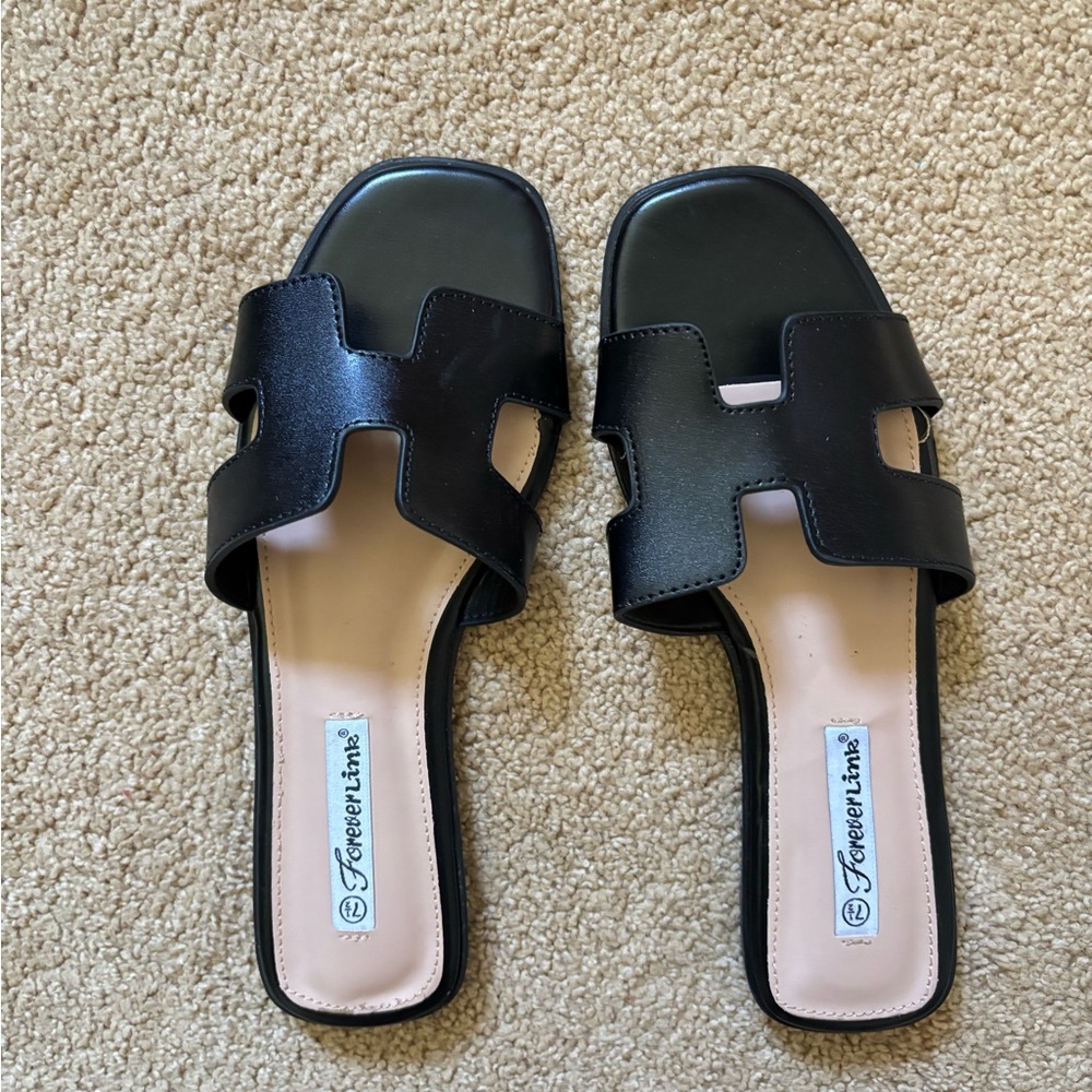 Forever Link Black Slide Sandals H-Shaped Design